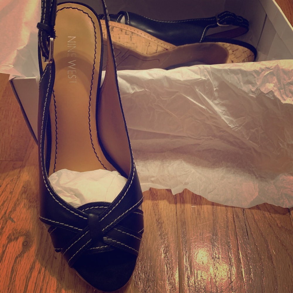 Nine West Petrao Platform Sandal